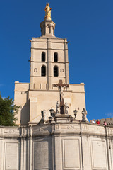 Fototapeta na wymiar Notre Dame des Doms kościół położony w Awinion, Francja