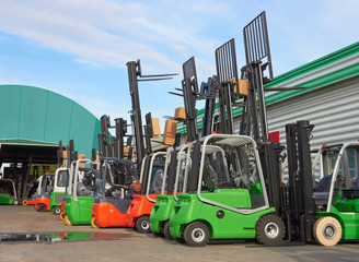 Electric forklift stackers