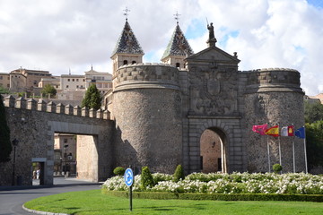 Puerta de Bisagra en Toledo