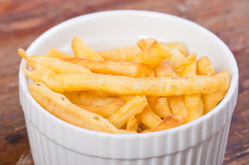 light brown fried noodles also known as shing-a-ling