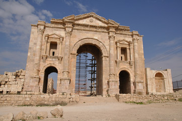Fototapeta na wymiar Hadrian's Arch of Triumph
