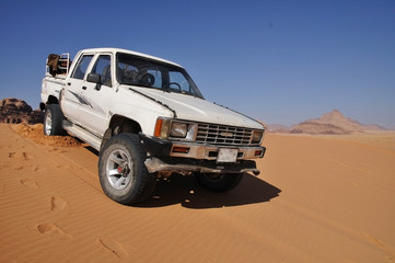 Fototapeta na wymiar 4 wheel in Wadi Rum desert