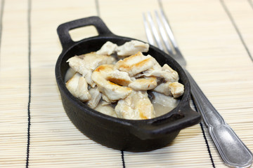 émincé de poulet sauce champignons