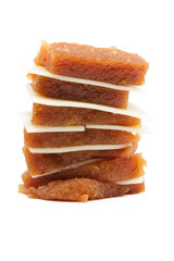 brocheta de queso con membrillo