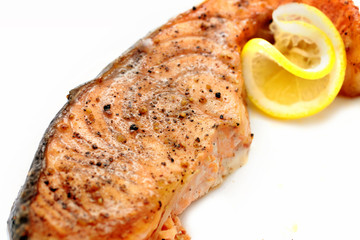 Baked salmon and vegetables