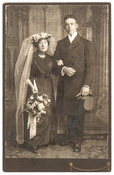 vintage wedding photo. just married couple