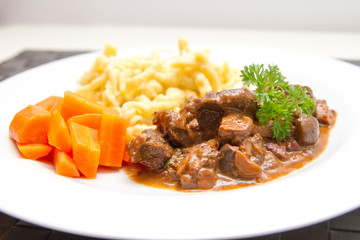 Hirschgulasch