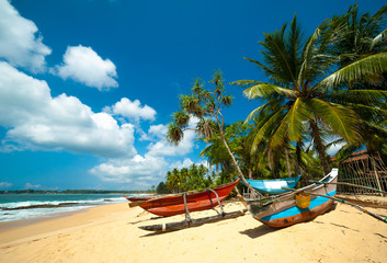 Fototapeta na wymiar Untouched tropikalnej plaży