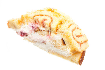 Ein Stück Kardinalschnitte auf weißem Hintergrund