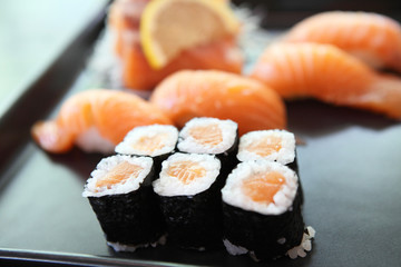 Salmon Sushi set