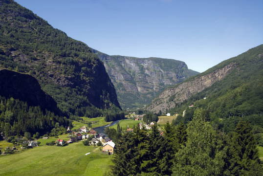 Flaam, village