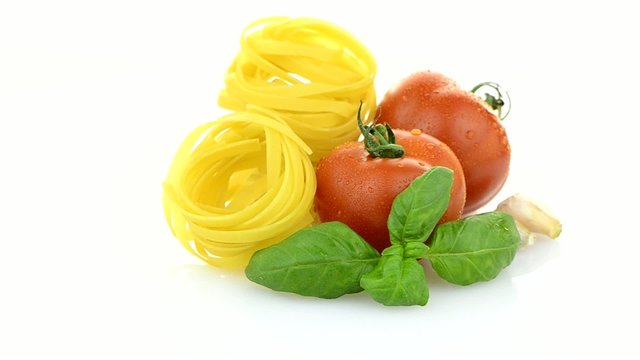 Cherry tomatoes, garlic and pasta