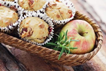 muffins with becon and apple