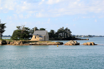 Chapelle dans le golfe du Morbihan