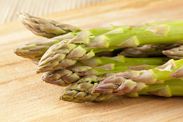 Raw Organic Asparagus Spears