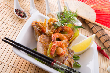 shrimps with fish and vegetables