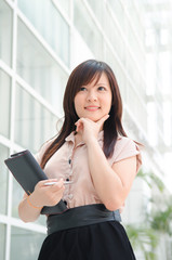 Obraz premium chinese female student in formal