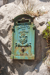 Antiker Briefkasten, Felsenküste Sant'Andrea, Elba, Italien