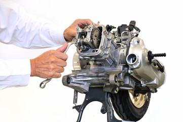 スクーターエンジンの整備