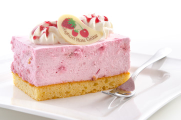Rote Grütze Joghurtschnitte