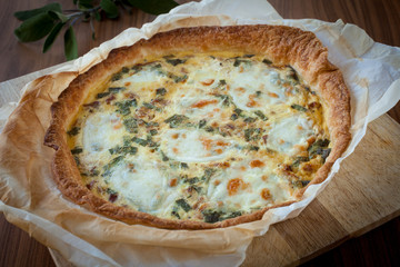 Quiche with ham and sage