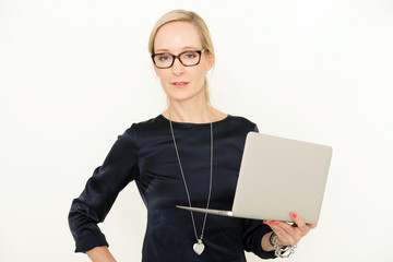 Blondine mit Laptop