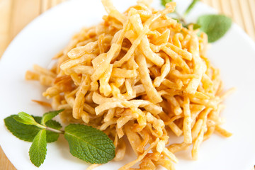 crispy honey dessert - Oriental sweets