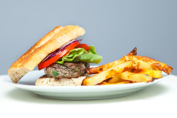 hamburger maison frites
