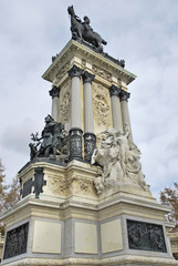 Fototapeta na wymiar Król Alfonso XII pomnik