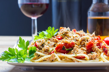 Spaghetti with tuna