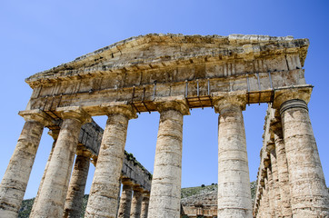 Obraz premium Doric temple of Segesta in Sicily, Italy
