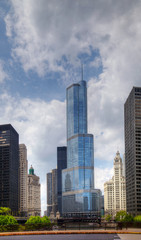 Fototapeta na wymiar Trump International Hotel and Tower w Chicago