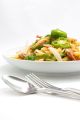 Stir-fried macaroni with Green ball pepper