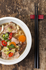 vietnamesische Pho Suppe