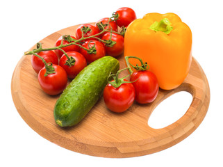 vegetables on the cutting board