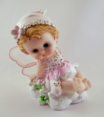 Figurine little pink pixie in the cap