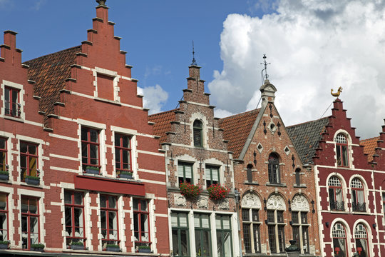Giebel, Fassaden am Marktplatz von Br&uuml;gge, Belgien