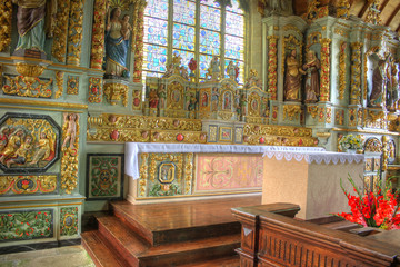 Intérieur de léglise de sainte marie du Ménez Hom