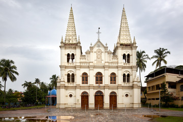 Fototapeta na wymiar Santa Cruz Bazylika Katedralna