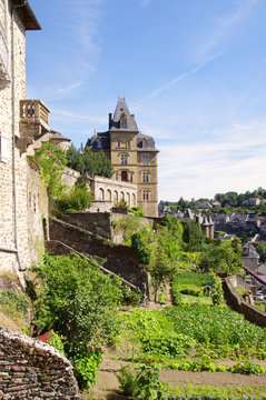 Uzerche, "perle du limousin"