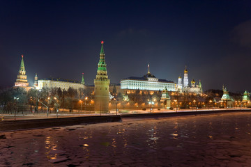 Obraz premium Night panorama of the Moscow Kremlin