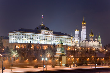 Fototapeta na wymiar Nocna panorama z Kremla