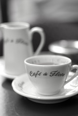 Desayuno en el café de Flore Paris