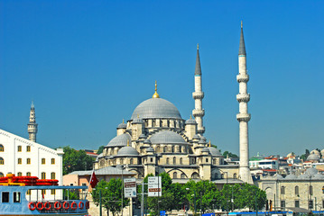 Fototapeta na wymiar Yeni Camii New Mosque Istanbul