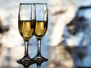 champagne glasses