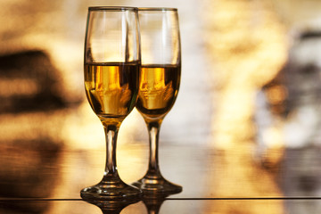 champagne glasses