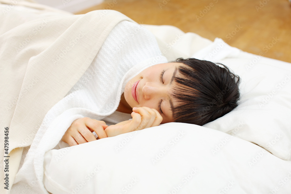 Canvas Prints 眠る女の子