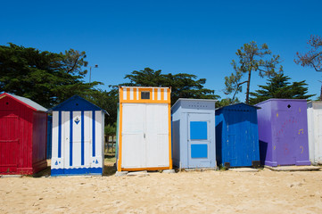 Fototapeta na wymiar Chatki plaża na wyspie Oleron we Francji