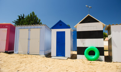 Obraz na płótnie Canvas Chatki plaża na wyspie Oleron we Francji