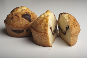  Muffins with chocolate
